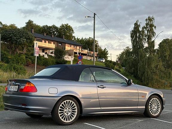BMW 320Ci 8 of 30