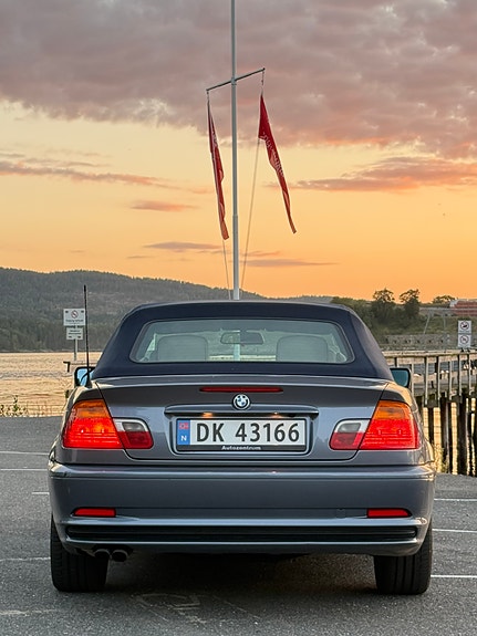 BMW 320Ci 7 of 30