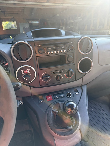 Peugeot Partner 16 of 17