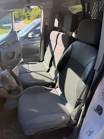 Peugeot Partner 11 of 17