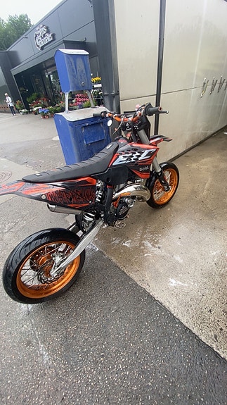 KTM 125 EXC 7 of 9