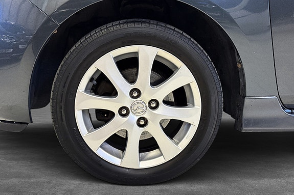 Mazda 2 17 of 18