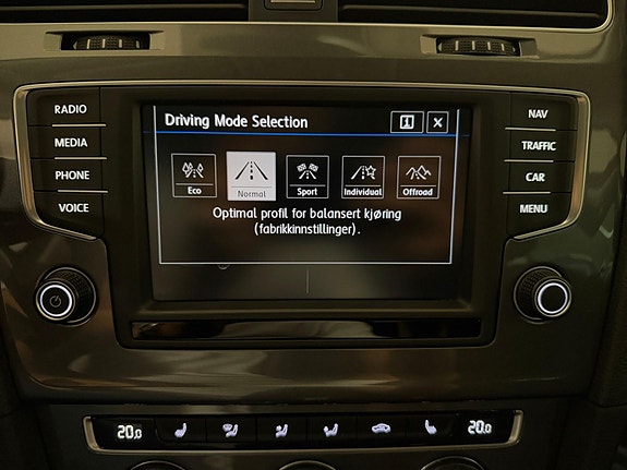 Volkswagen Golf Alltrack 24 of 30
