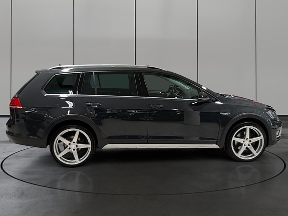 Volkswagen Golf Alltrack 6 of 30