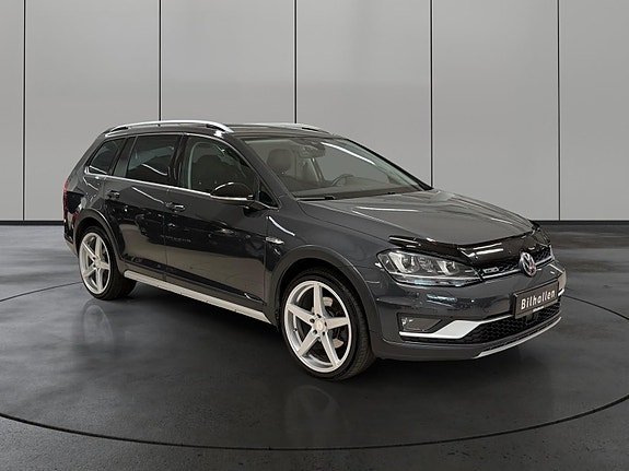 Volkswagen Golf Alltrack 7 of 30