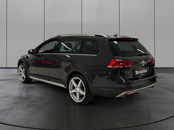 Volkswagen Golf Alltrack 3 of 30