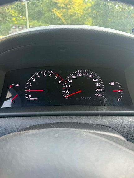 Toyota Corolla 3 of 13