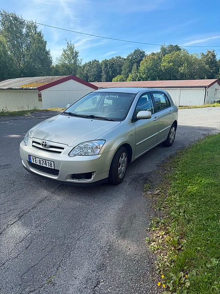 Toyota Corolla 6 of 13