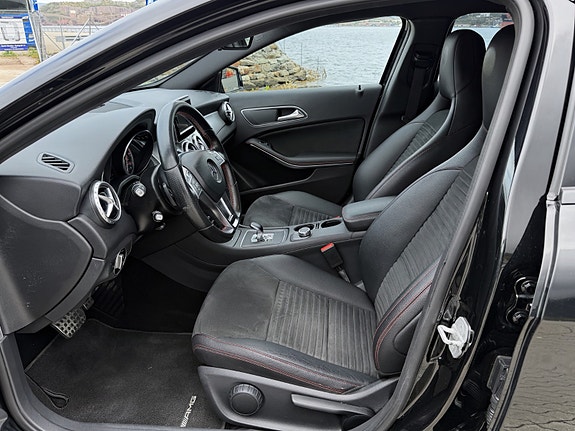 Mercedes-Benz GLA45 5 of 11