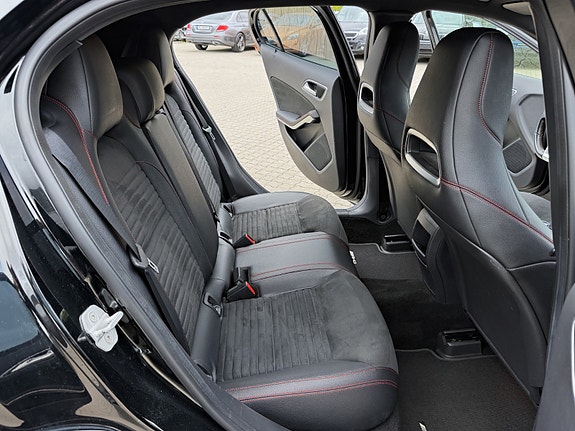 Mercedes-Benz GLA45 9 of 11