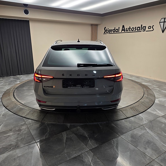 Skoda Superb 5 of 30
