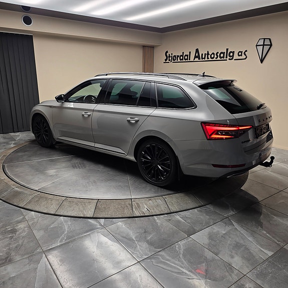 Skoda Superb 4 of 30