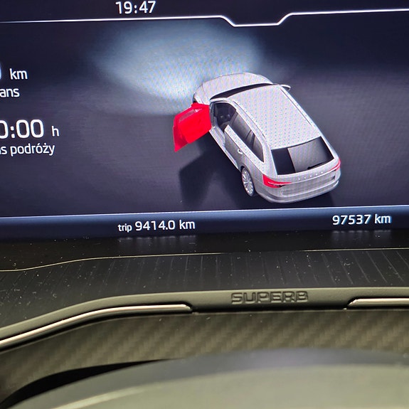 Skoda Superb 18 of 30