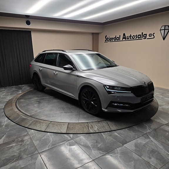 Skoda Superb 9 of 30
