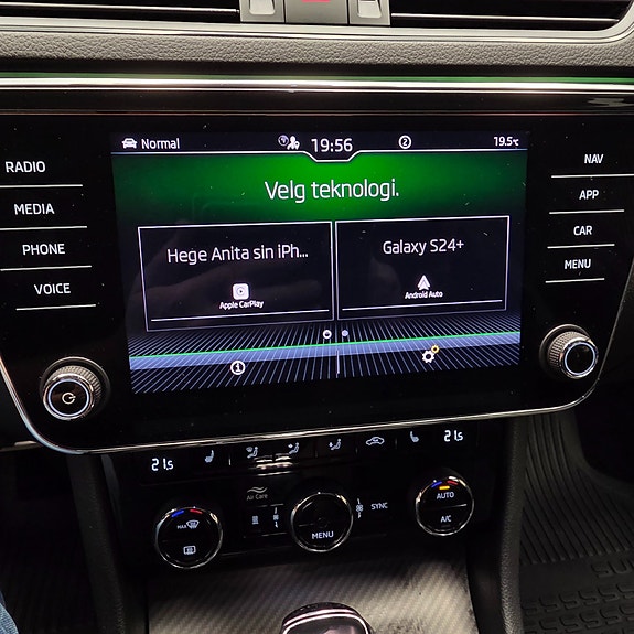 Skoda Superb 26 of 30