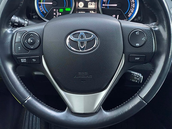 Toyota Auris 9 of 30