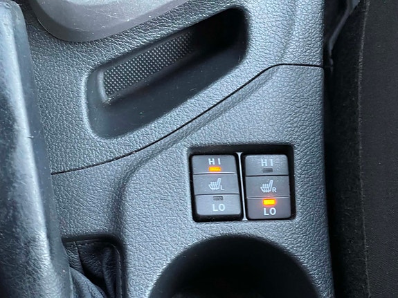 Toyota Auris 24 of 30