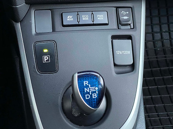 Toyota Auris 11 of 30