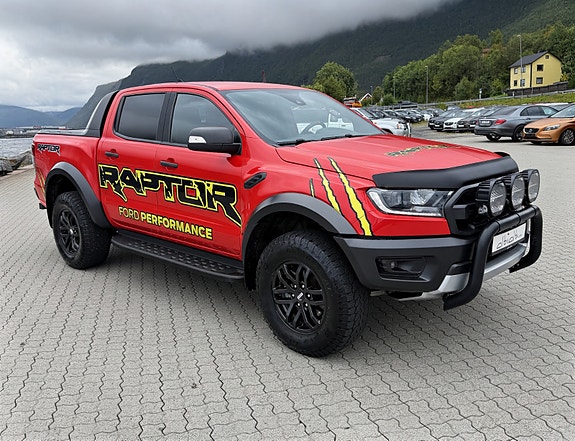 Ford Ranger Raptor 2 of 9