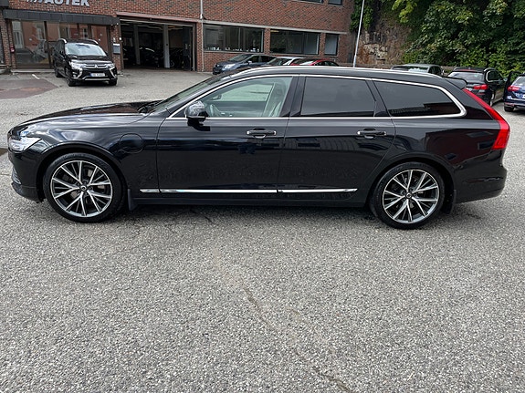 Volvo V90 3 of 30