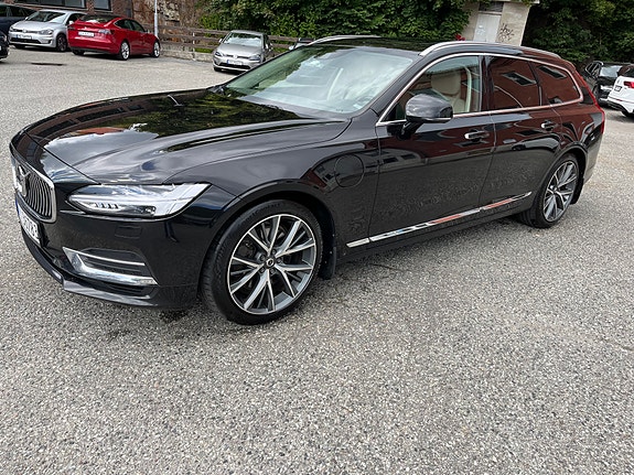 Volvo V90 10 of 30