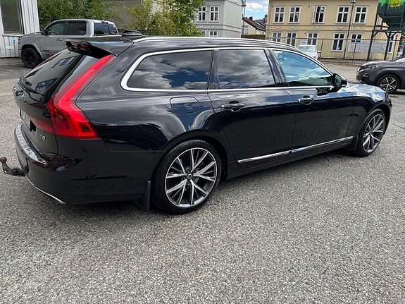 Volvo V90 16 of 30