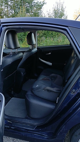Toyota Prius 11 of 11