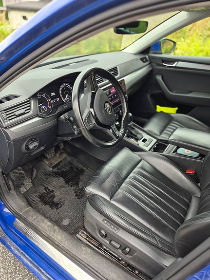 Skoda Superb 8 of 11