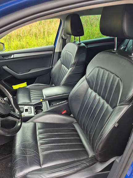 Skoda Superb 9 of 11