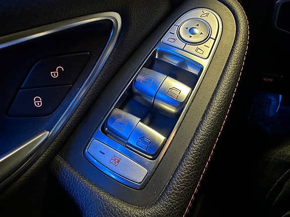 Mercedes-Benz C43 18 of 18