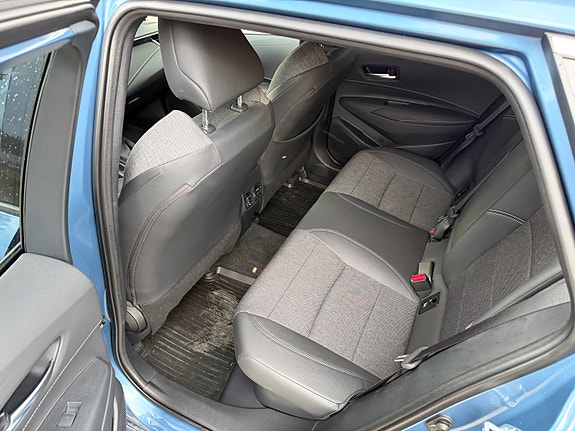 Toyota Corolla 15 of 29