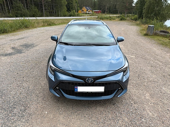 Toyota Corolla 2 of 29