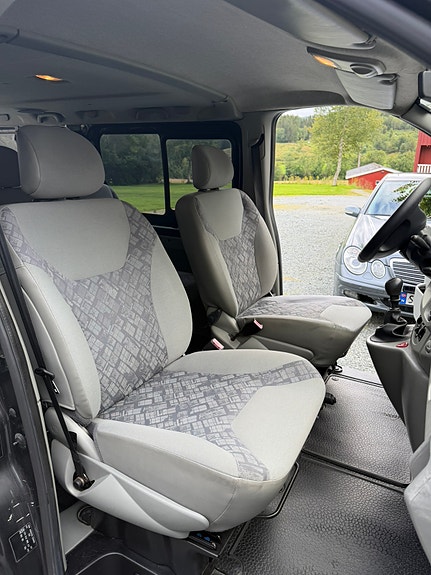 Opel Vivaro 15 of 17