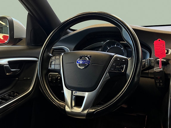 Volvo V60 16 of 30