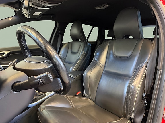 Volvo V60 10 of 30