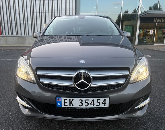 Mercedes-Benz B-Electric 8 of 30
