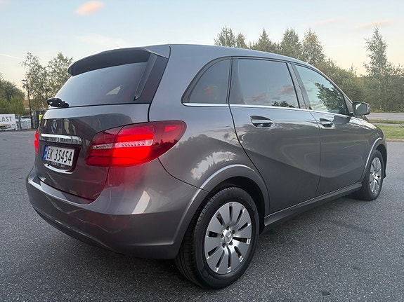 Mercedes-Benz B-Electric 5 of 30