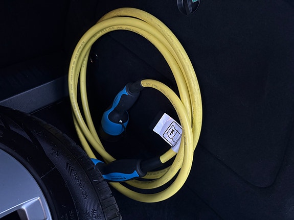 Mercedes-Benz B-Electric 21 of 30