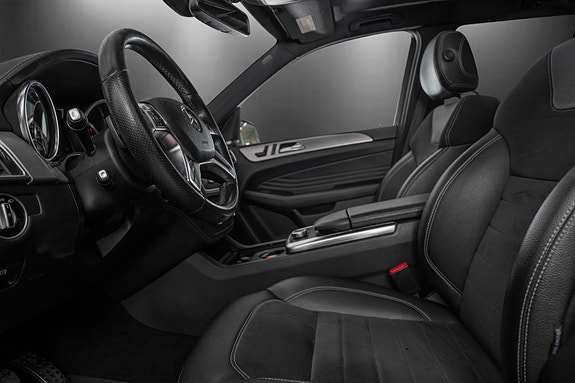 Mercedes-Benz ML250 12 of 24