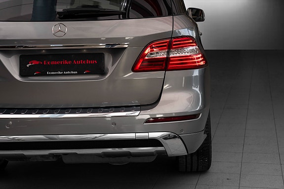 Mercedes-Benz ML250 6 of 24
