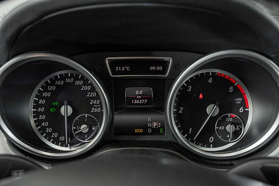 Mercedes-Benz ML250 17 of 24