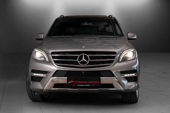 Mercedes-Benz ML250 3 of 24
