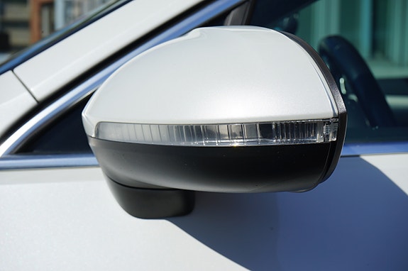 Volkswagen Passat 17 of 30