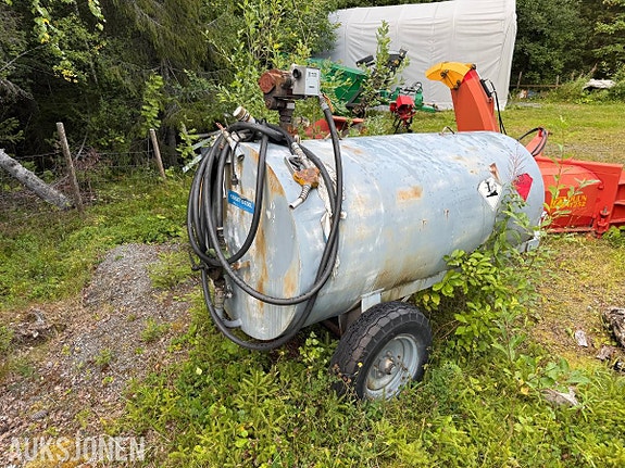 Dieseltank montert på Tilhenger 3000L 6 of 14