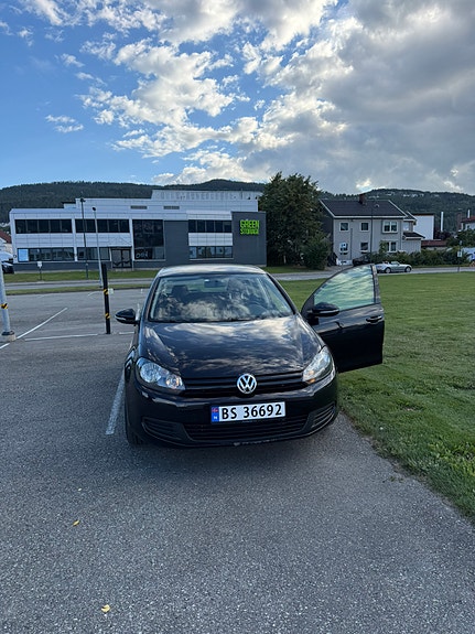Volkswagen Golf VI 2 of 19