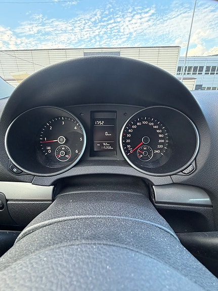 Volkswagen Golf VI 11 of 19