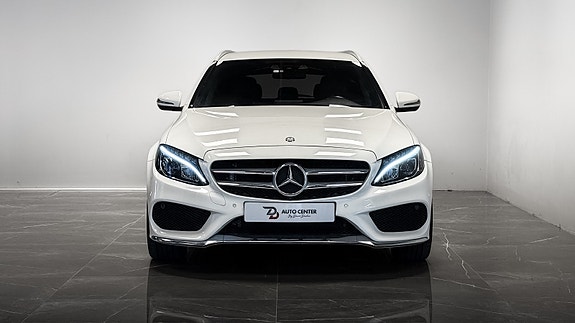 Mercedes-Benz 3 of 30