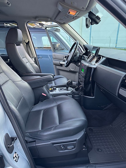 Land Rover Discovery 3 30 of 30