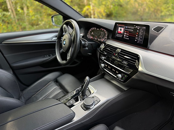 BMW 530e 19 of 30