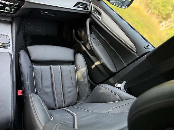 BMW 530e 18 of 30